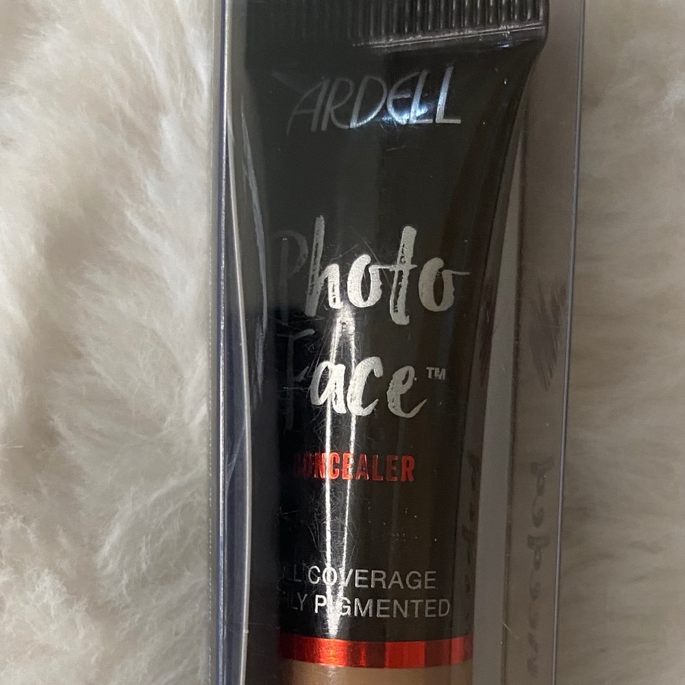 Ardell concealer